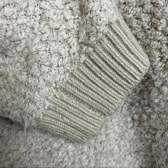 Torrid TAN POPCORN FUZZY TEDDY SWEATER Size 3X - Picture 4 of 7